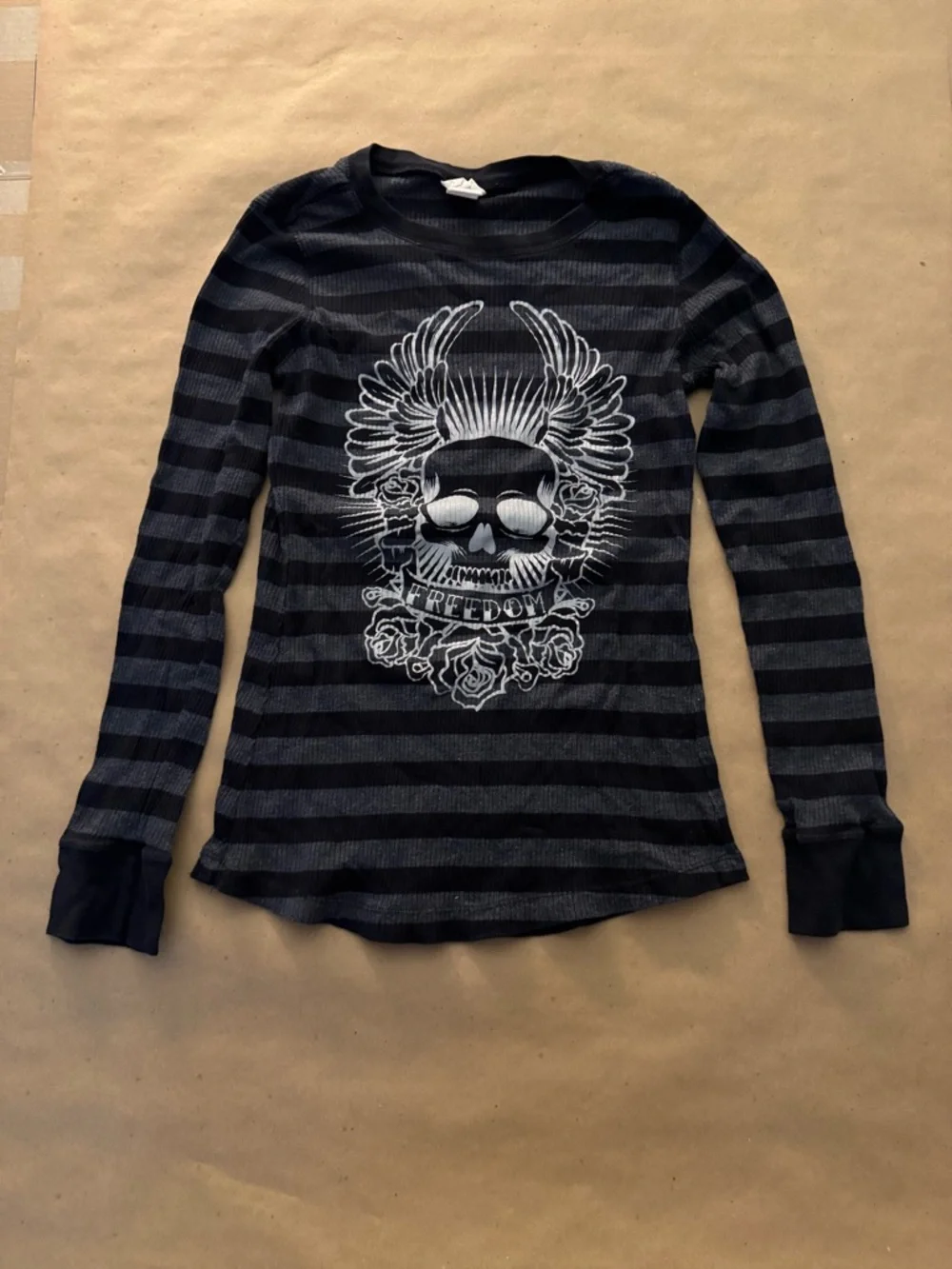 Blu Chic Y2K Black Graphic Striped Long-Sleeve Tee Skull And Roses Emo Grunge - Picture 9 of 10